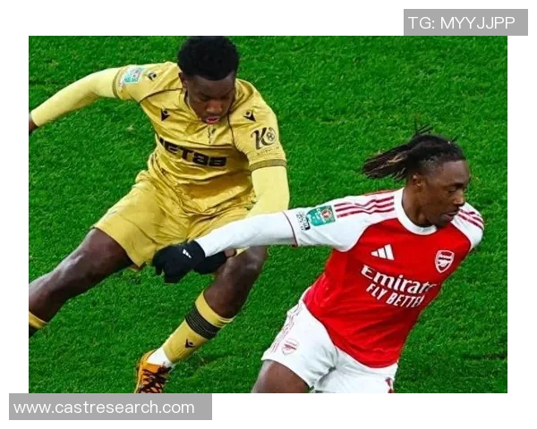 西甲激战本菲卡与巴黎圣日耳曼战平补时进球引发全场狂欢